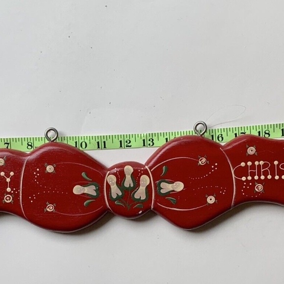 Red Merry Christmas Hanging Wood Sign Wall Plaque Ribbon Bow Hand Painted 24” - Picture 8 of 16
